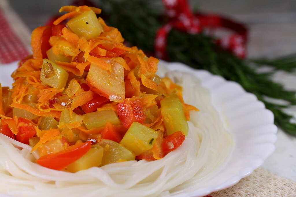 Fideos de arroz con verduras