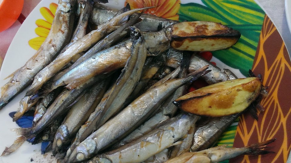 Capelin ในกระทะย่างแก๊ส